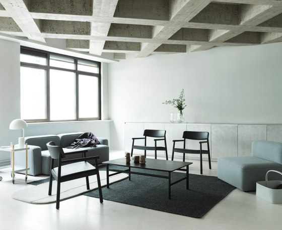 Timb Lounge Armchair, Black | Sillones | Normann Copenhagen