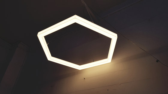 Luminaire hexagonal TheX 750 Lampe de plafond | Plafonniers | leuchtstoff