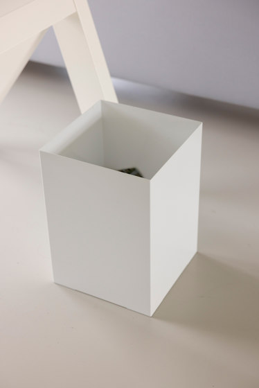 Square paper bin | Pattumiere | Cascando