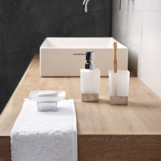 glass holder - soap dishes - soap dispensers | Dispenser wall mounted | Dosificadores de jabón | SANCO