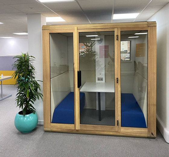 Fully Enclosed Meeting Box | Office Pods | The Meeting Pod