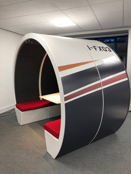 6 Person Part Enclosed Meeting Pod with Acoustic Back Panel | Sound absorbing architectural systems | The Meeting Pod