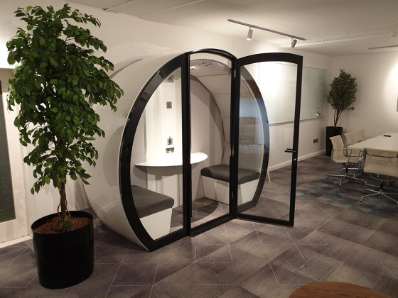 4 Person Meeting Pod with Front Glass Enclosure and Glass Back Panel by The Meeting Pod