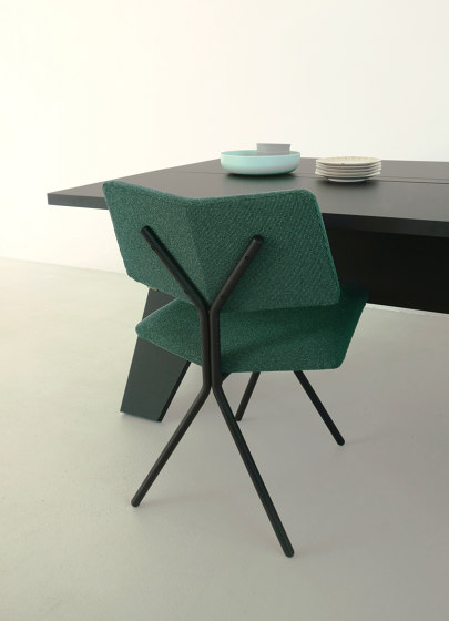 X Lounge Chair | Sillas | Neil David