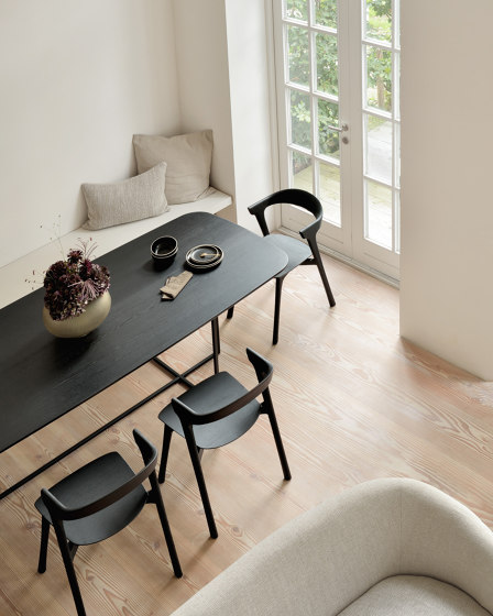 Arc | Teak Black side table - varnished | Side tables | Ethnicraft