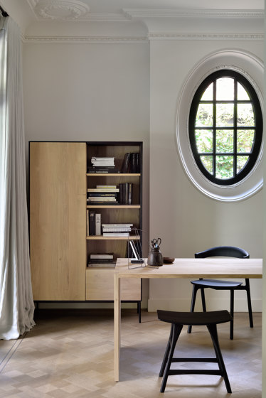 Blackbird | Oak sideboard - 3 doors - 2 drawers - varnished | Buffets / Commodes | Ethnicraft