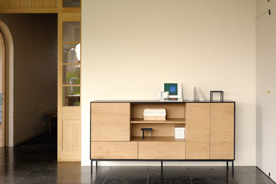 Blackbird | Oak desk - 2 drawers - varnished | Desks | Ethnicraft