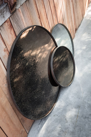 Classic tray collection | Bronze Slice mirror tray - not aged - round - L | Trays | Ethnicraft