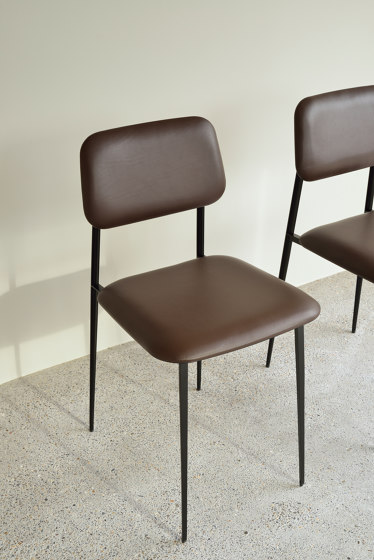 DC | Dining chair - chocolate leather | Stühle | Ethnicraft