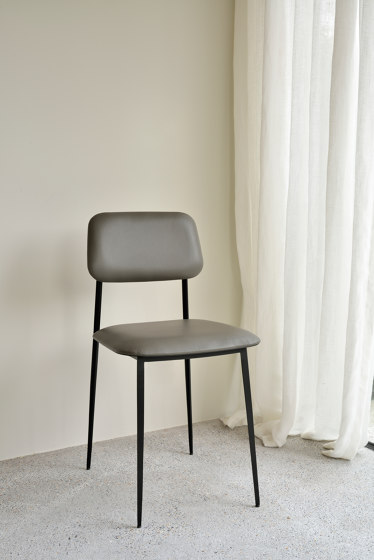 DC | Dining chair - light grey | Sedie | Ethnicraft