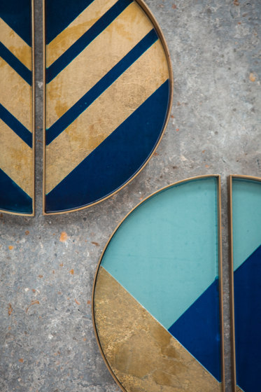Gilded Layers tray collection | Chevron glass valet tray - metal rim - set of 2 | Vassoi | Ethnicraft