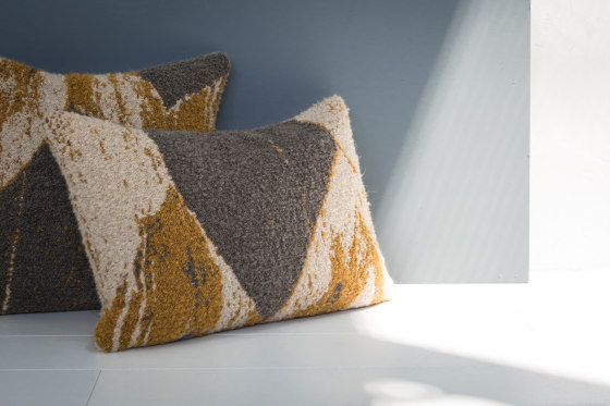 Refined Layers collection | Avana Orb cushion - square | Cushions | Ethnicraft