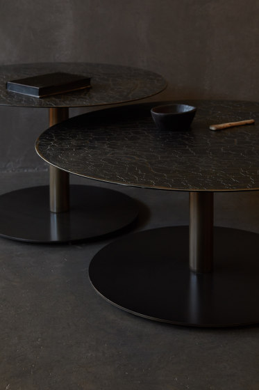 Sphere | Coffee table - umber | Mesas de centro | Ethnicraft