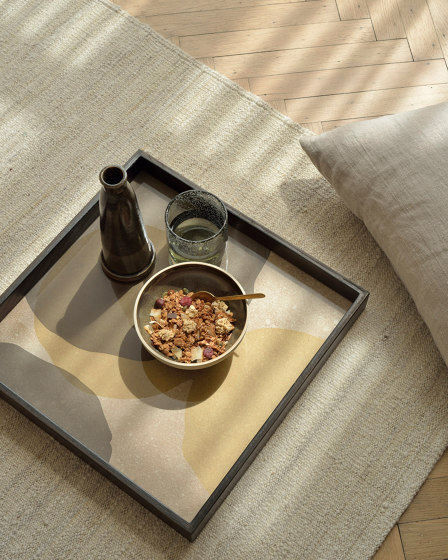 Translucent Silhouettes tray collection | Slate Layered Dots glass tray - round - L | Vassoi | Ethnicraft