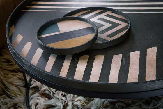Urban Geometry tray collection | Graphite Chevron wooden tray - round - S | Trays | Ethnicraft