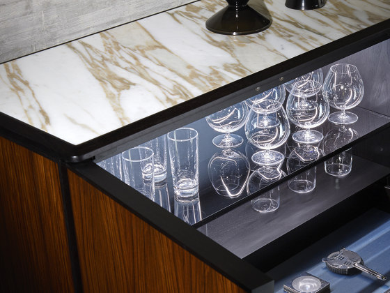Oblique chest of drawers | Aparadores | Ceccotti Collezioni