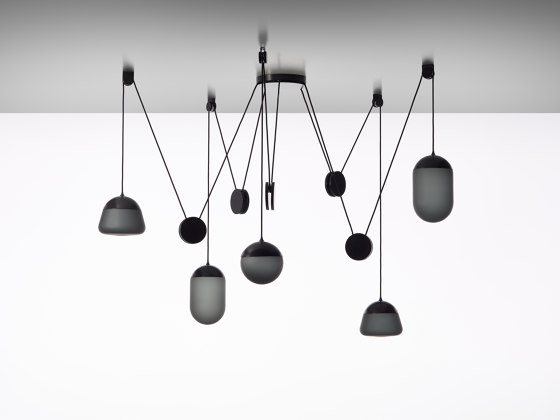 Planets 12 PC1245 | Suspended lights | Brokis