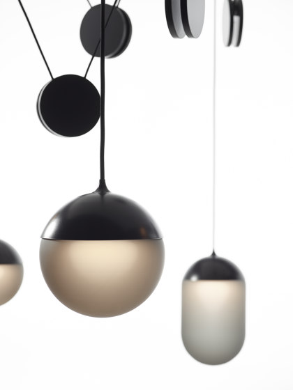 Planets 1 PC1234 | Suspended lights | Brokis