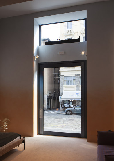 Nova | Glass and aluminium safety door | Entrance doors | Oikos Venezia – Architetture d’ingresso