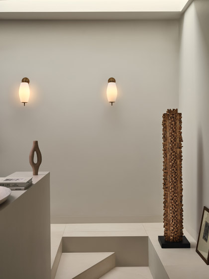Nova | Wall - Satin Brass | Lámparas de pared | J. Adams & Co