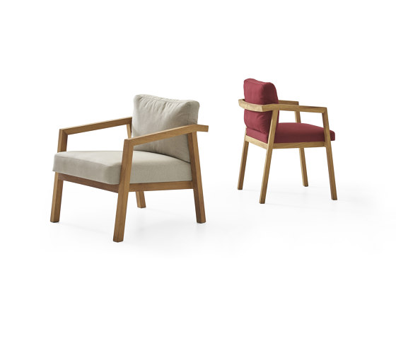 Svelte T Chair | Chaises | PARLA