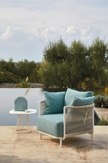 Queen 4433 sofa | Sofas | ROBERTI outdoor pleasure