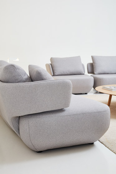 Levitt lounge chair | Poltrone | viccarbe