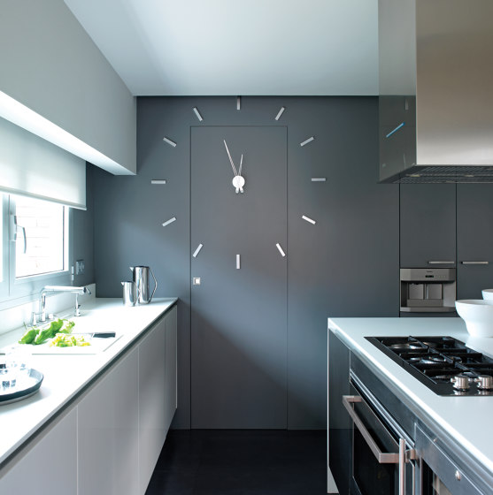 Tacon Wall Clock | Horloges | Nomon
