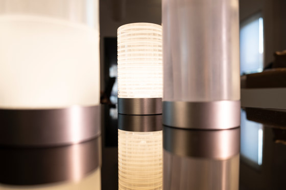 Haute Stripe - lampada ricaricabile | Lampade tavolo | Purho