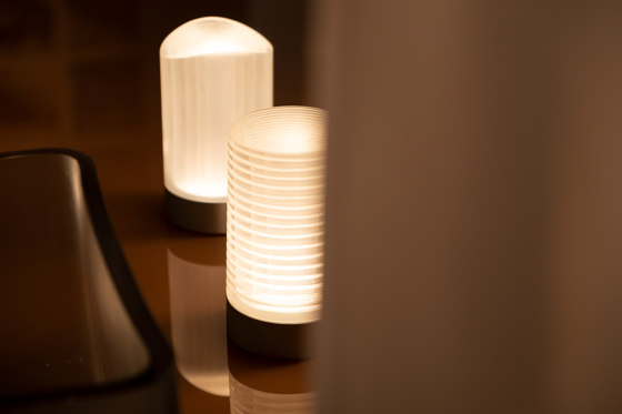 Haute Silk - rechargeable lamp | Tischleuchten | Purho