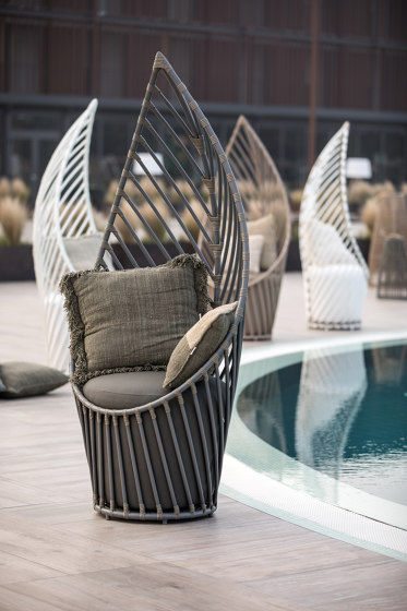Foglia Lounge Chair  | Sillones | cbdesign