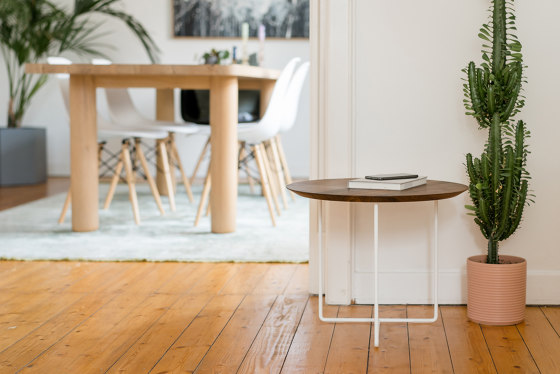 Walnut 01 Side Table | Tables d'appoint | weld & co