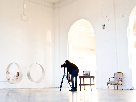 Circleswing N.2 Wooden Hanging Chair Swing Seat - Black Oak⎥indoor | Schaukeln | Iwona Kosicka Design