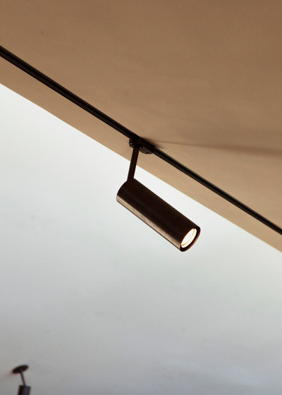 Ceiling Spot WCM7 | The Spot Brass polished | Lampade plafoniere | Craftvoll
