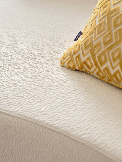 Invicta | Mohairmania 04 Golden Linen | Upholstery fabrics | Aldeco