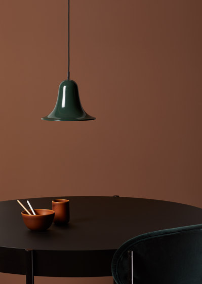 Pantop Table Lamp | Matt classic blue Ø23 | Lámparas de sobremesa | Verpan