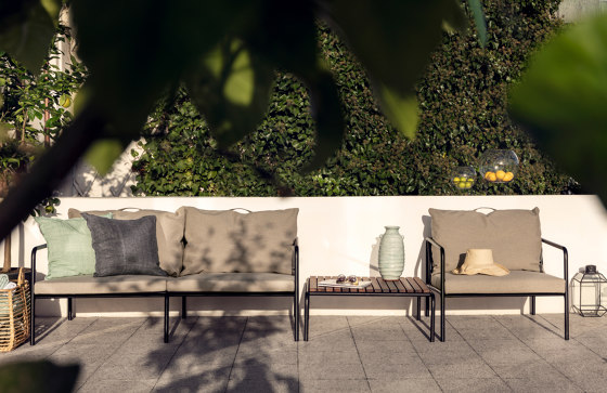 AVON | Lounge Chair,
Alphine Green | Poltrone | HOUE