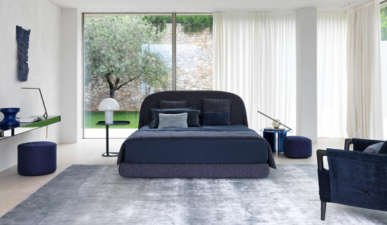 Taormina double size bed | Betten | Flou