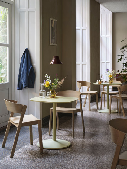 Soft Café Table | Ø 75 h: 95 cm / Ø 27.6 h: 37.4" | Standing tables | Muuto