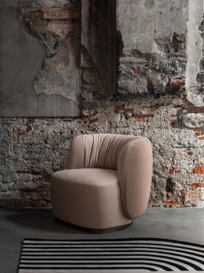 Sipario Lounge Chair | Sessel | Ghidini1961