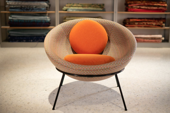 Bardi's Bowl Chair | Iridescent brown | Sillones | Arper