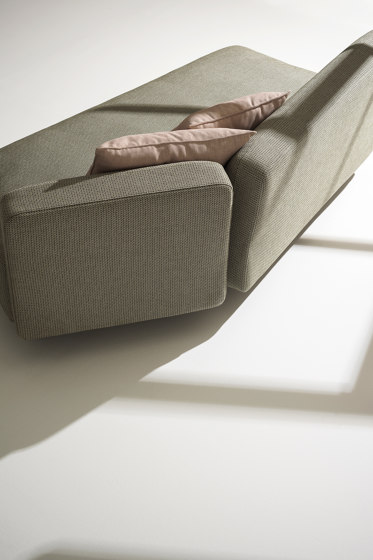 Composizione divano doppio pentagonale MAMBA | Divani | Roda