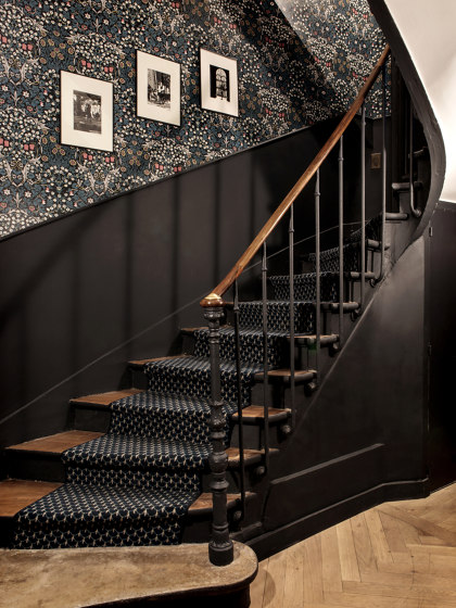 BLACKTHORN Wallpaper - Teal | Revestimientos de paredes / papeles pintados | House of Hackney