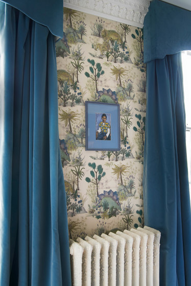 DINOSAURIA Wallpaper - Ecru | Wall coverings / wallpapers | House of Hackney