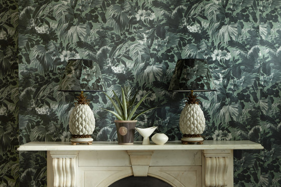 LIMERENCE Velvet - Ink | Tissus de décoration | House of Hackney