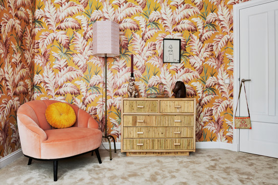 PLUMA Wallpaper - Flaxen | Revestimientos de paredes / papeles pintados | House of Hackney