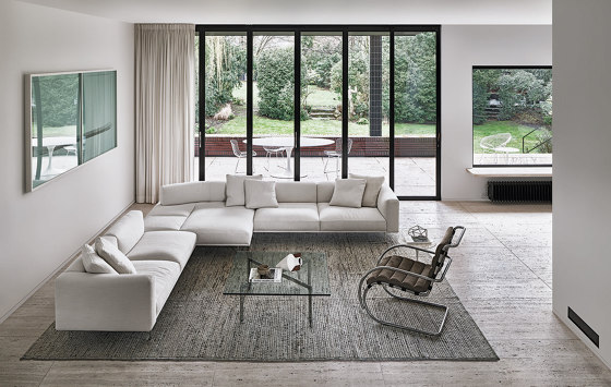 Matic Sofa | Sofas | Knoll International