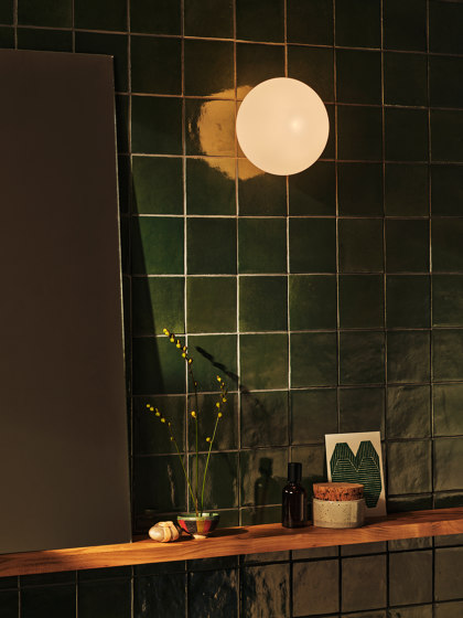 Melina Wall (clear matt glass) | Lampade parete | Hand & Eye Studio