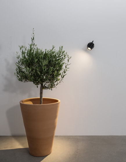 FEND Decorative Floor Lamp | Encastrés sol extérieurs | NOVA LUCE