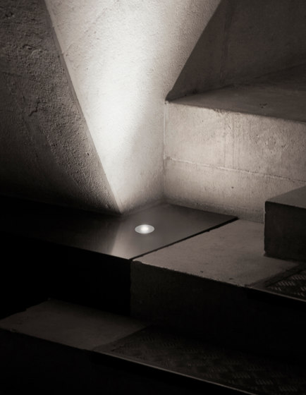 PASSAGGIO Decorative Step Light | Außen Wandeinbauleuchten | NOVA LUCE